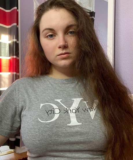 Bustybritishbrunette