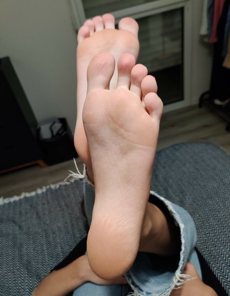Alicefrenchfeet