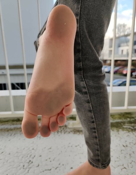 Alicefrenchfeet
