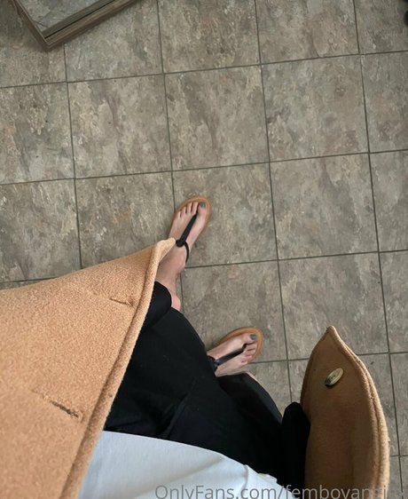 Femboyangiesfeet