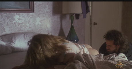 Jennifer Jason Leigh