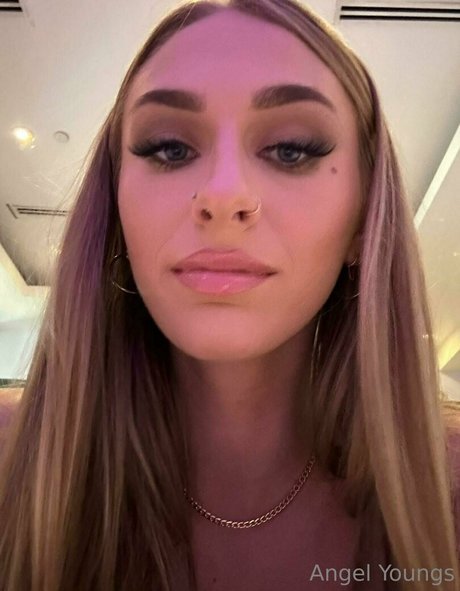 Angelyoungsxxx