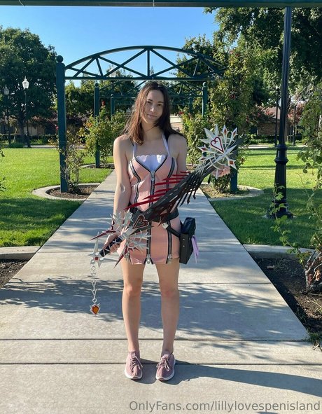 Lillylovespenisland