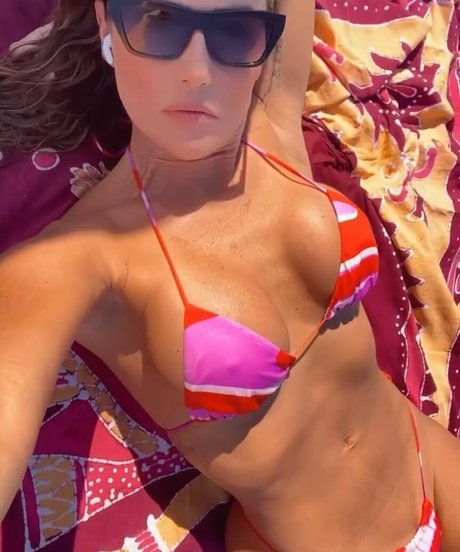 Deborah Secco