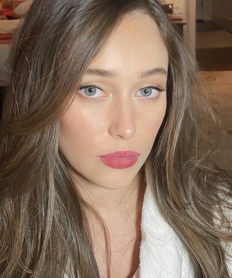 Alycia Debnam Carey
