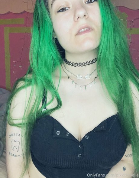 Pixxxiebelle