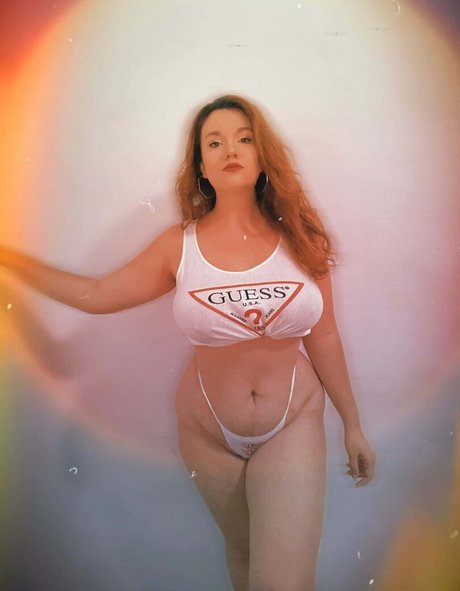 Carmen Curvy