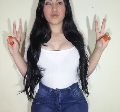 Elis Scratching Asmr