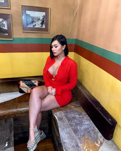 Colombiana Bombshell Mel