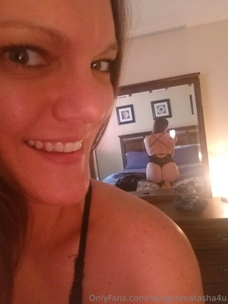 Naughtynatasha4u