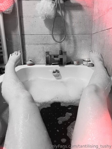 Tantilising Tushy