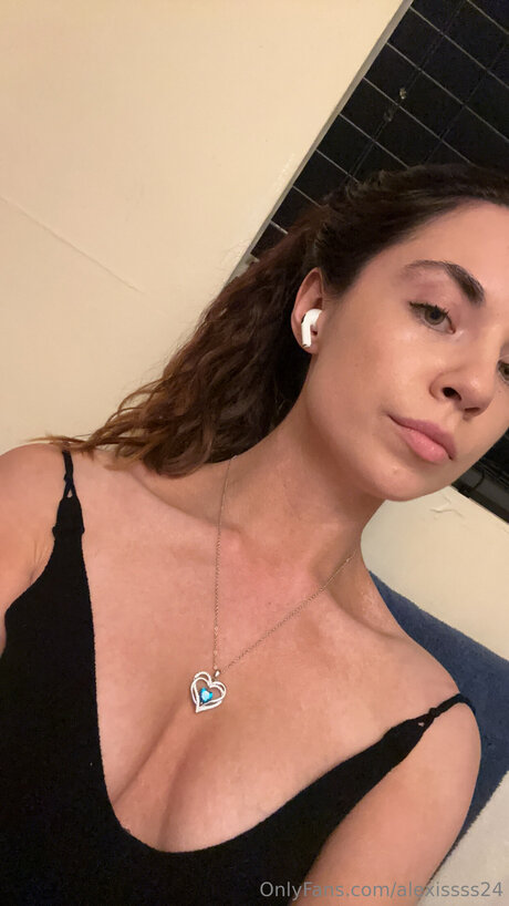 Alexissss24