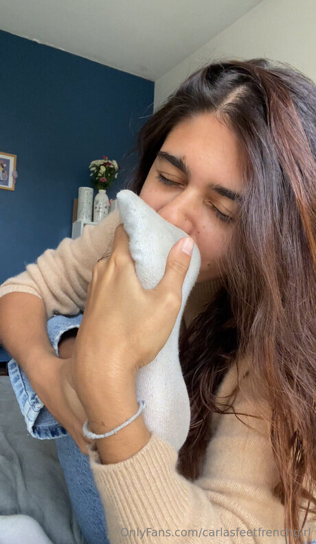 Carlasfeetfrenchgirl