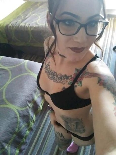 Tattooed Queen 92