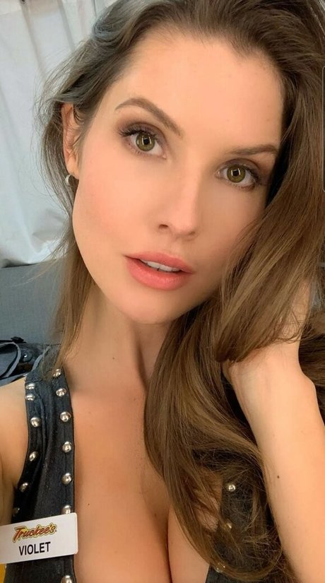 Amanda Cerny