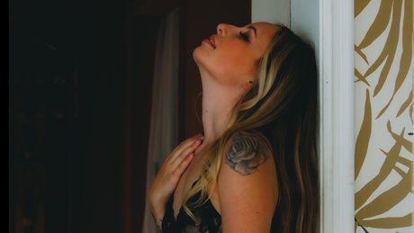 Caliwife13 Emma North