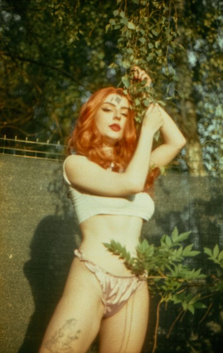 Cherrievelvet Cherrie