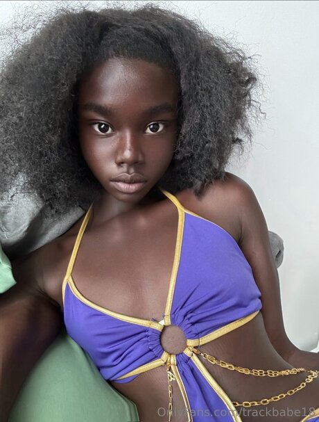 Trackbabe18