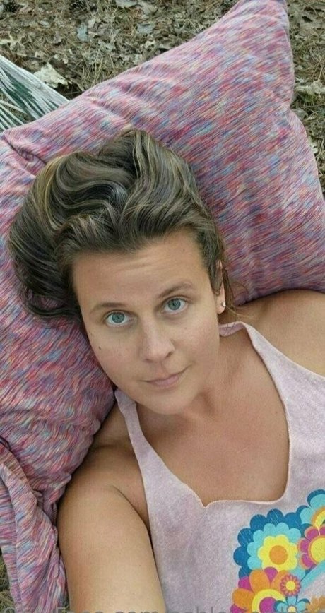 Ashleyjordanofficial