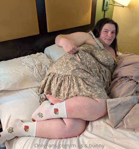 M I S S Bunny