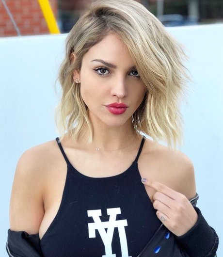 Eiza Gonzalez