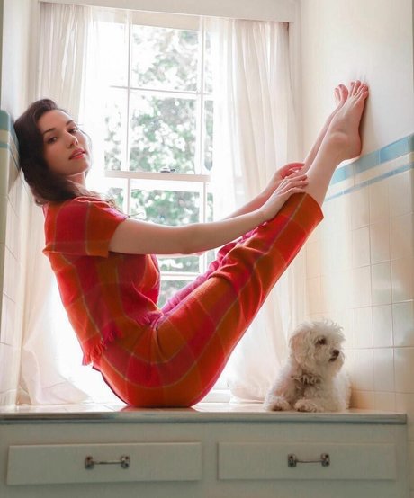 Grace Caroline Currey