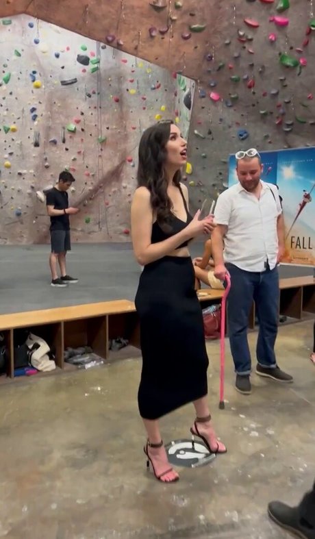 Grace Caroline Currey