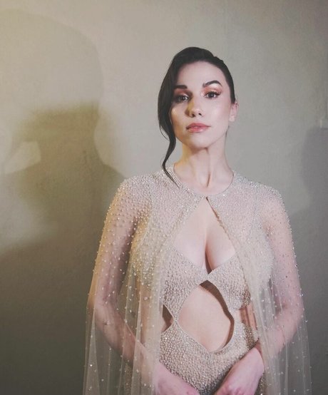 Grace Caroline Currey