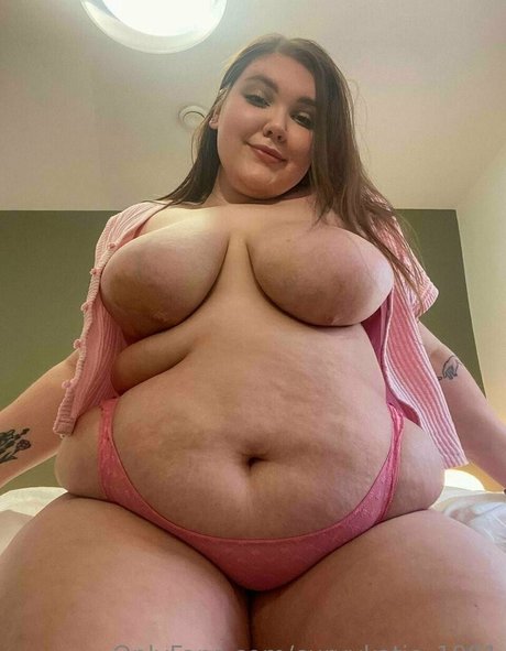 Curvykatie1991
