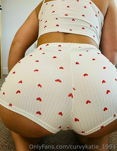 Curvykatie1991