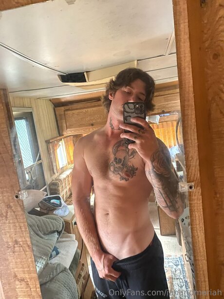 Ianandmariah  nude leaked OnlyFans photo