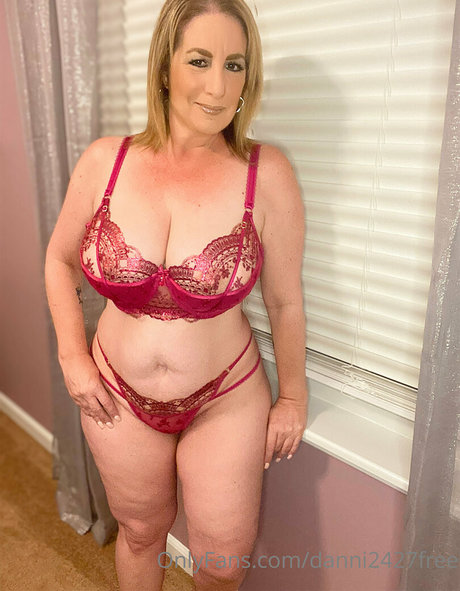 Danni2427free