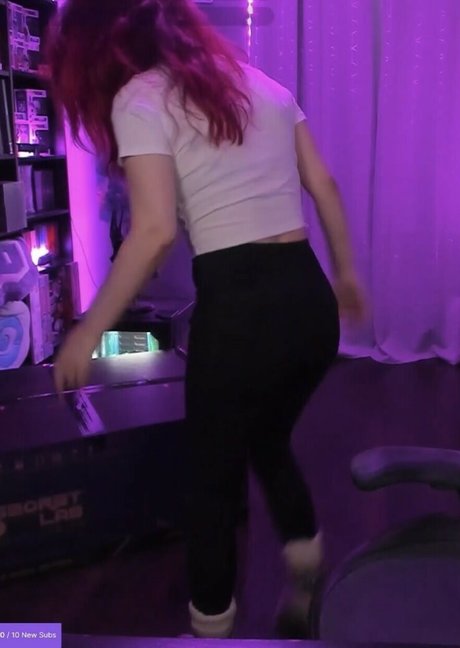 Anniefuchsia