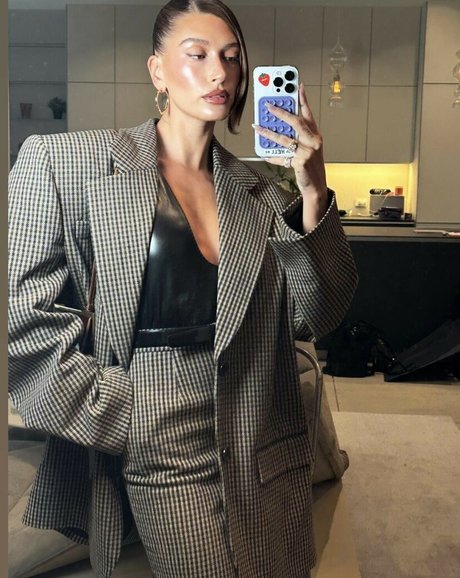 Hailey Baldwin Bieber