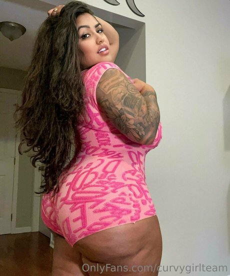 Curvygirlteam
