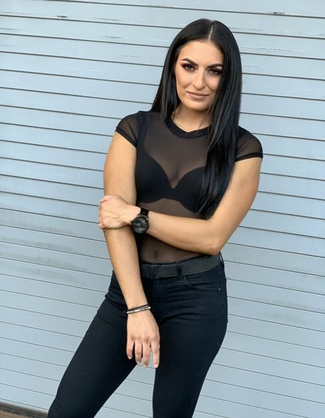 Sonya Deville