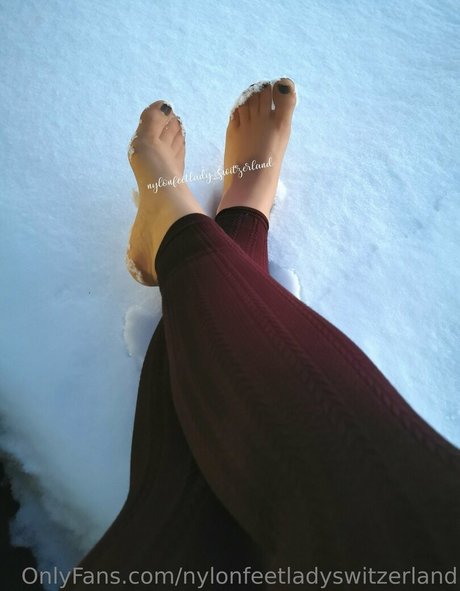 Nylonfeetladyswitzerland
