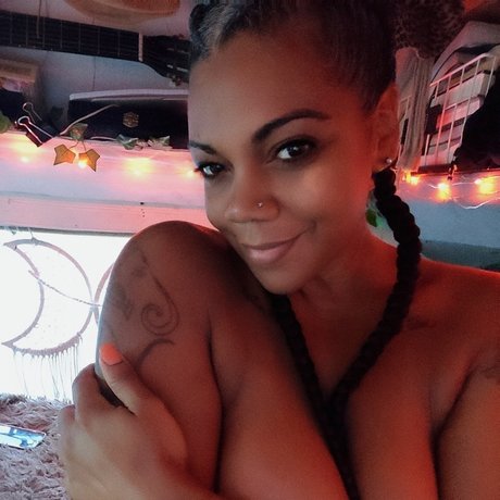 The Alchemy Priestess