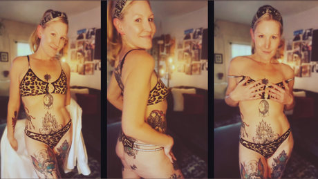 Harlow Flower Foot Goddess 