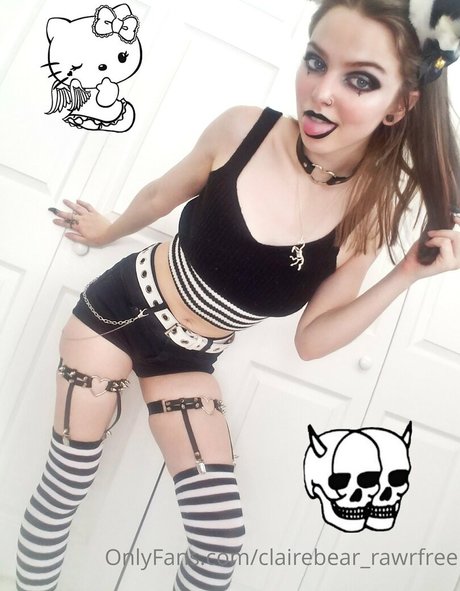 Clairebearrawrfree