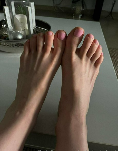 Cutefeetyfeet