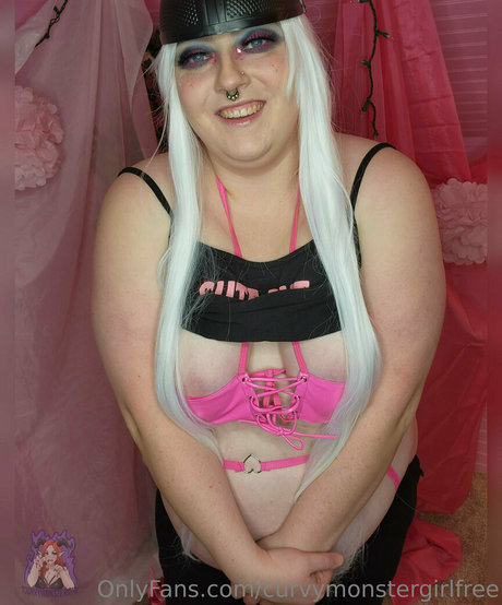 Curvymonstergirlfree