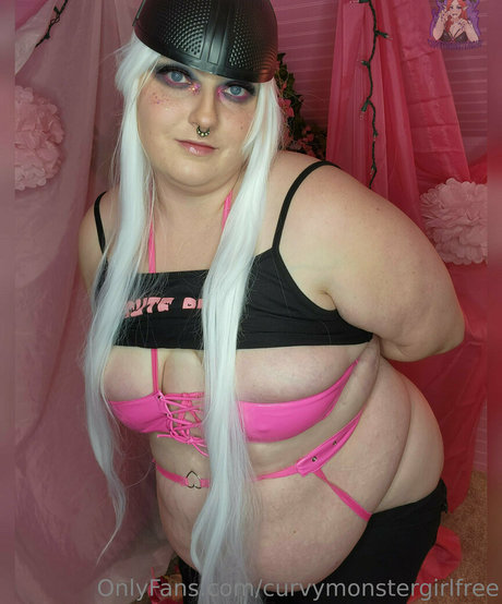 Curvymonstergirlfree