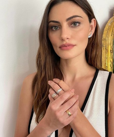 Phoebe Tonkin