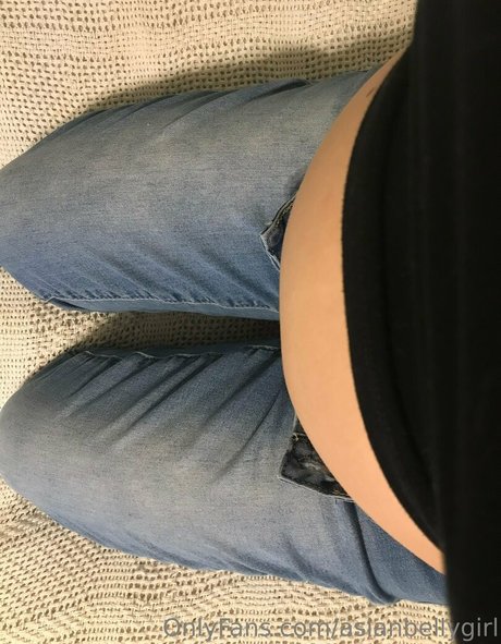 Asianbellygirl