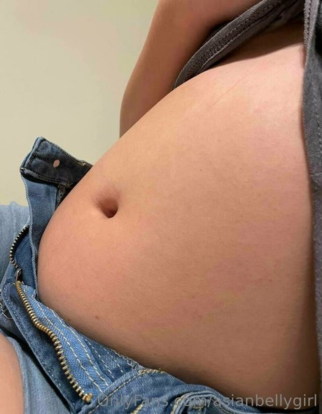 Asianbellygirl