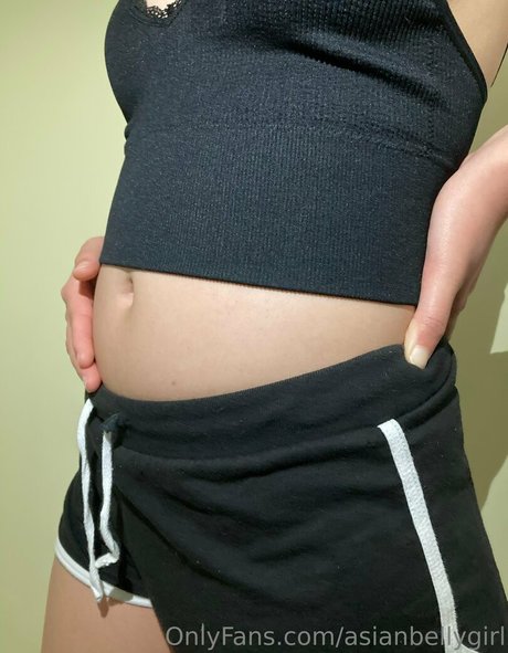 Asianbellygirl