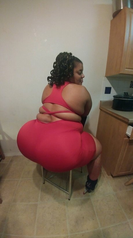 Mz Boom Boom Phattest Ass On Earth 