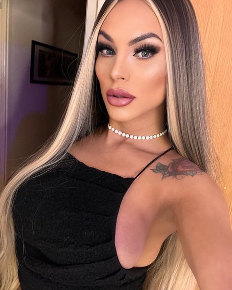 Haileycheeryphat Dick Queen