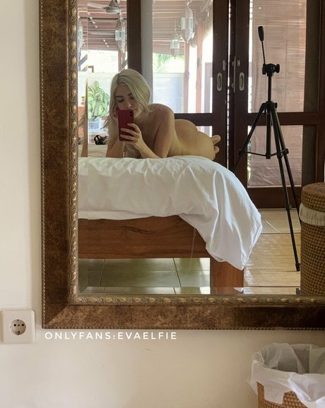 Evaelfie